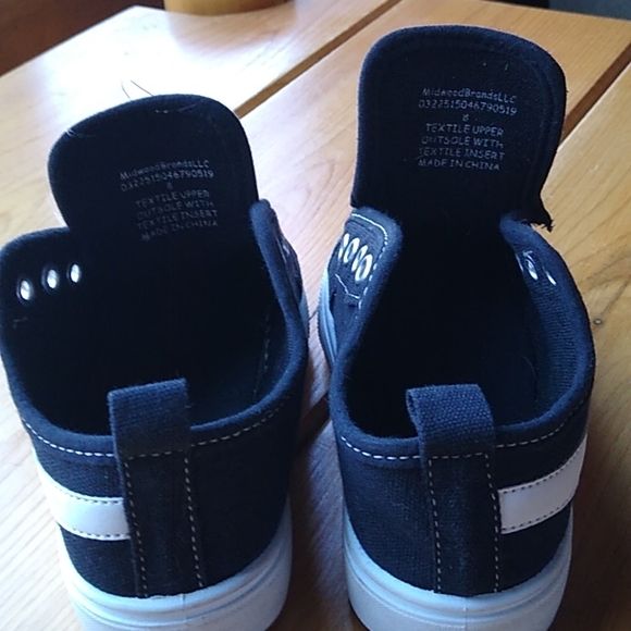 Kidgets Toddler Black Sneakers Sz 8 boys/girls - Picture 5 of 7